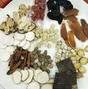 袁某食道平滑肌瘤案——李冠杰 